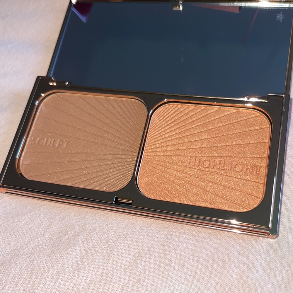 Brand New -Never Swatched- Charlotte Tilbury Filmstar Bronze & Glow (medium-dark